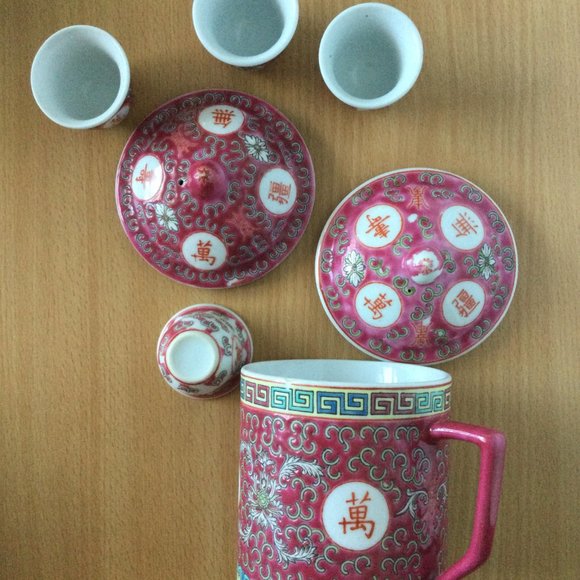 Vintage Chinese porcelain mug lids mini cups lot red Mun shou longevity pattern - Picture 1 of 6